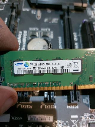 Placa base Gigabyte GA-F2A88XM-D3H