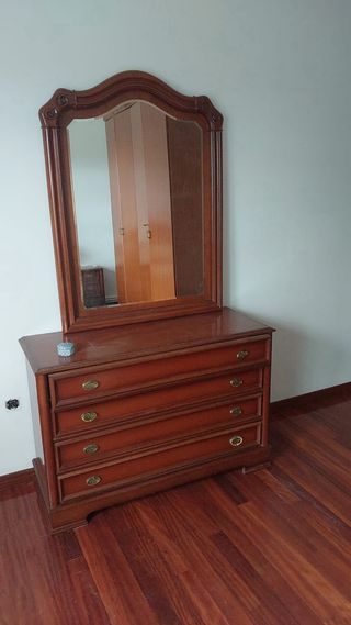 Cómoda madera 5 cajones