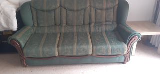 Sofá clasico y dos butacas