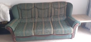 Sofá clasico y dos butacas