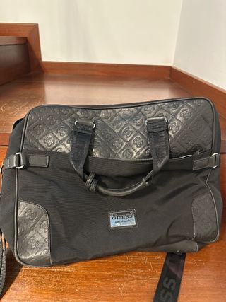Bolso bandolera Guess - Piel y tela