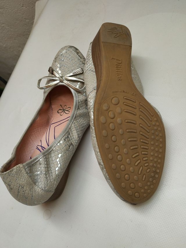 Zapatos planos mujer 35 plata. Opción 3x2