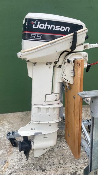 Motor fueraborda Johnson 9.9hp 2T