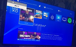 PS4 (PlayStation 4) + 2 juegos