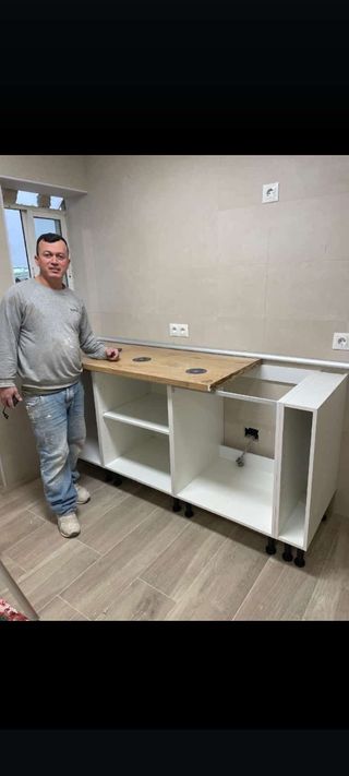 Fontanero 
Alicatador 