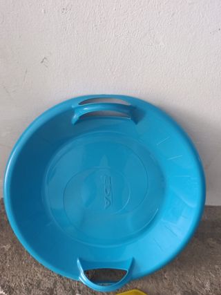 Trineo y 2 palas nieve niños