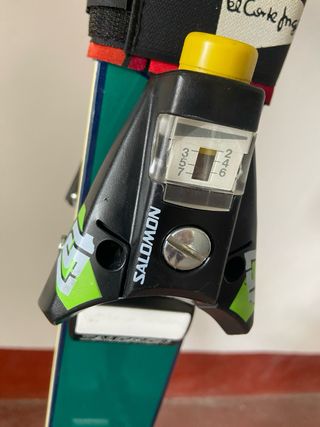 Esquís Rossignol + botas Nordica