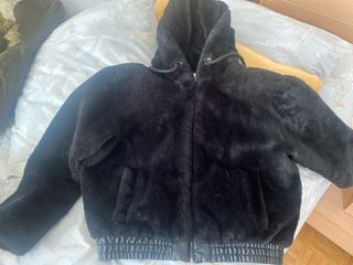 Cazadora Zara pelo negra - Talla S