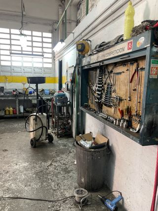 Instalaciones taller mecánico por cierre 