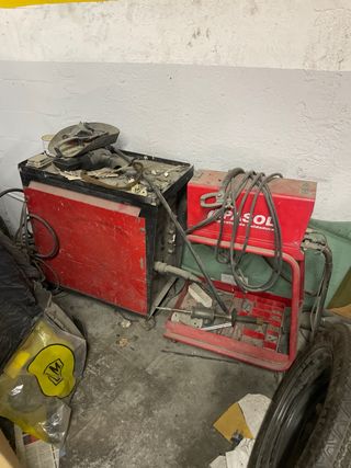 Instalaciones taller mecánico por cierre 