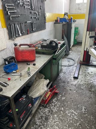 Instalaciones taller mecánico por cierre 
