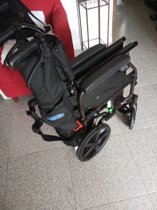 Silla de ruedas nueva