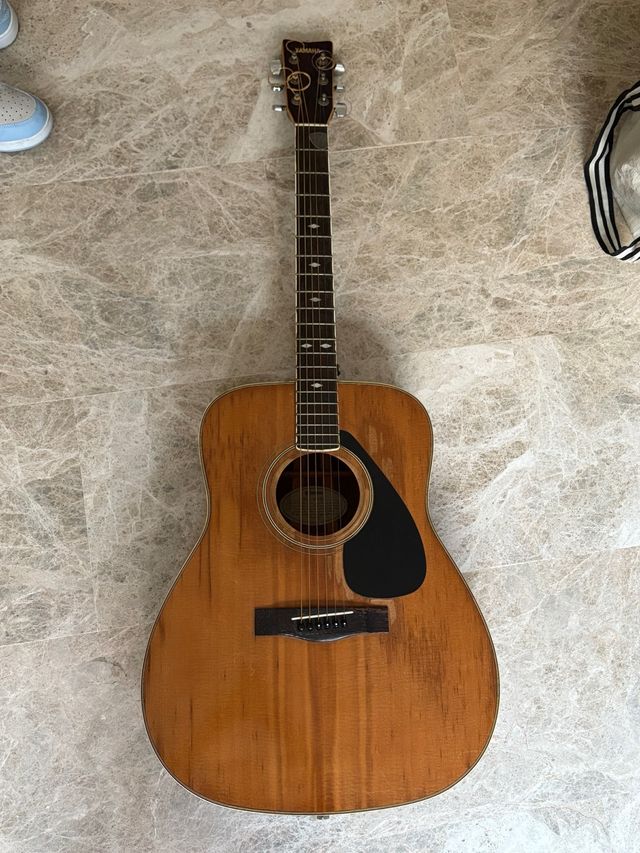 Guitarra Acústica Yamaha Vintage ‘80s