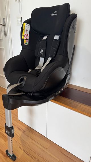 Britax Römer Dualfix M iSize