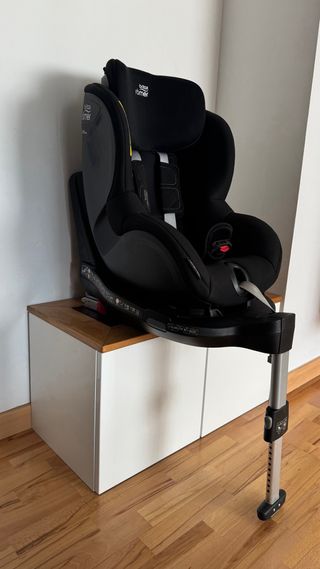 Britax Römer Dualfix M iSize