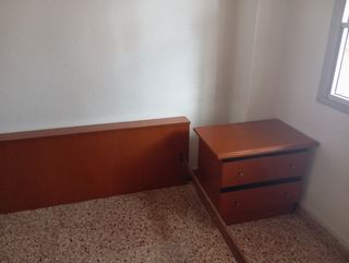Cama madera 135x190 + 2 mesitas