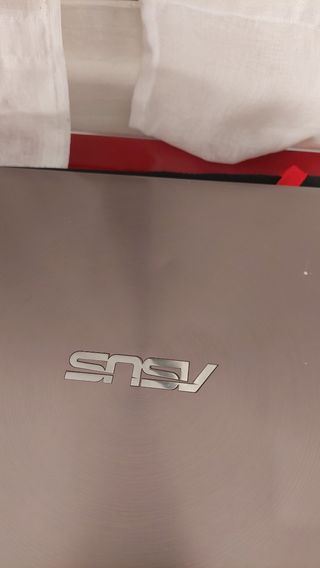 Computador Portátil ASUS UX303U - Oro rosa