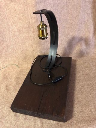 Lampada artigianale legno metallo