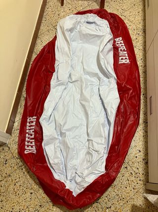 Barca hinchable Beefeater + remos