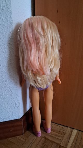 Muñeca Nancy con flotador donut