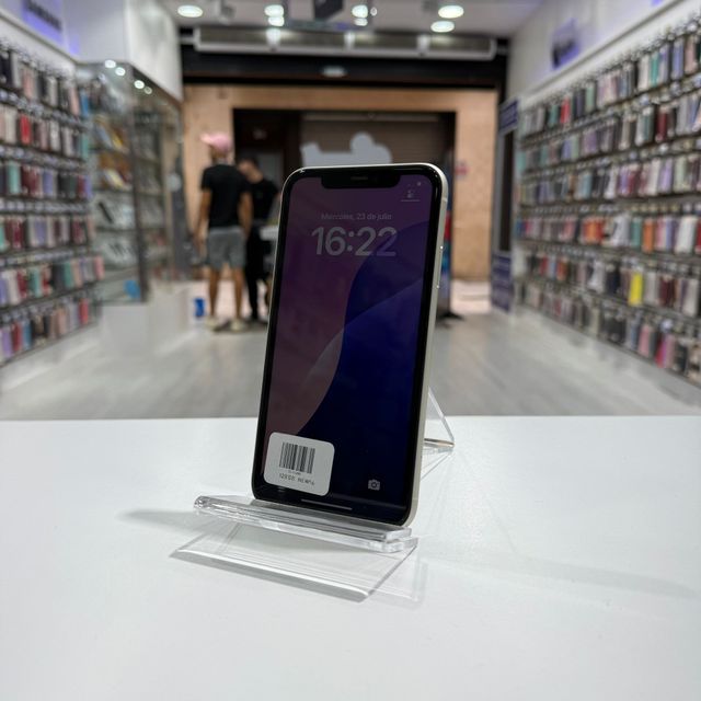 iPhone 11 Blanco 128GB - Batería Nueva