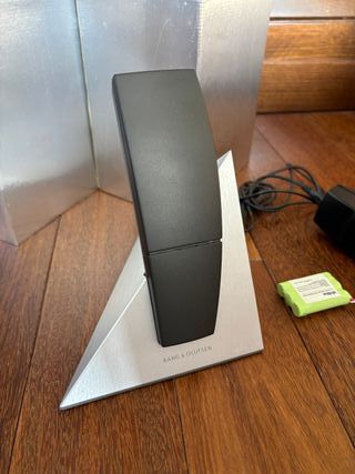 Bang & Olufsen BeoCom 6000 MK II + base cargadora