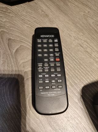 Minicadena Kenwood | Gris plata. Leer antes