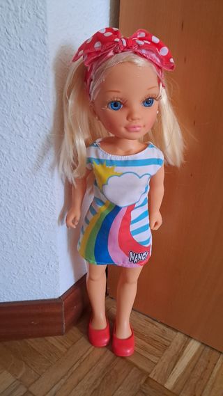 Muñeca Nancy - Vestido Arcoiris