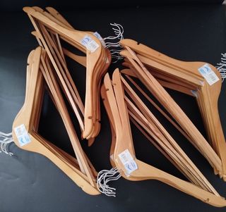 40 Perchas Madera Marrón