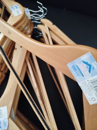 40 Perchas Madera Marrón