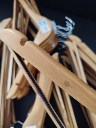 40 Perchas Madera Marrón