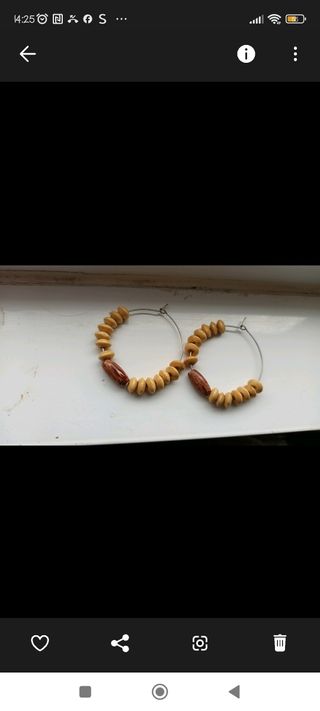 Pendientes plumas rojas y blancas