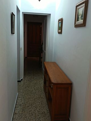 Se alquila casa en San Miguel de Geneto.

