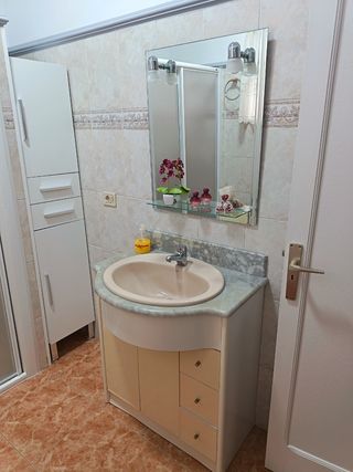 Se alquila casa en San Miguel de Geneto.

