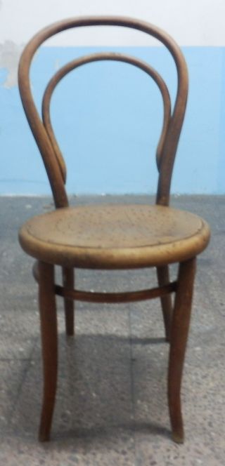 Silla tipo Thonet madera marrón