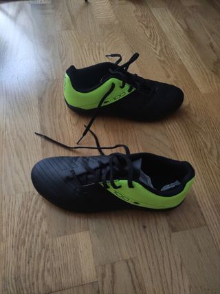 Zapatillas fútbol niño - talla 37
