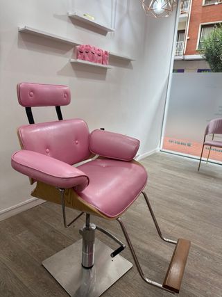Silla esteticista rosa