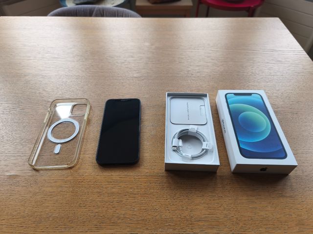 iPhone 12 Azul 64GB - Como nuevo