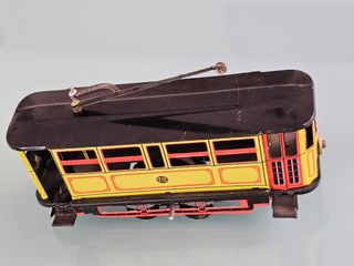 Tram in latta vintage