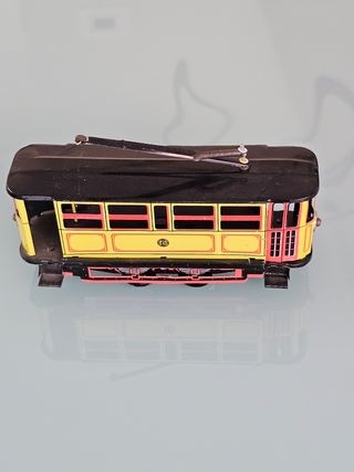 Tram in latta vintage