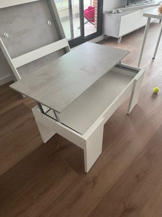Mesa centro elevable gris y blanca