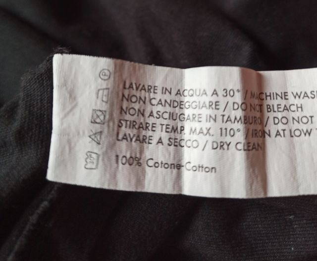 T-shirt nera FEMMINISTA tg L