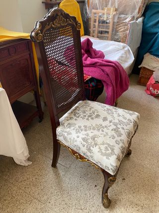 Silla antigua restaurada - madera de caoba
