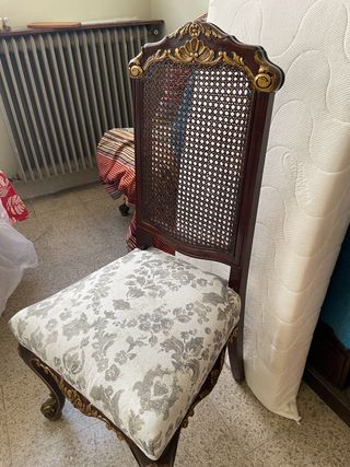 Silla antigua restaurada - madera de caoba