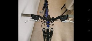 Bicicleta KONA azul montaña adulto