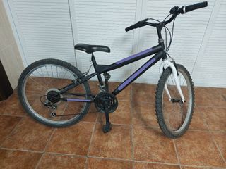 Bicicleta montaña 24" negra