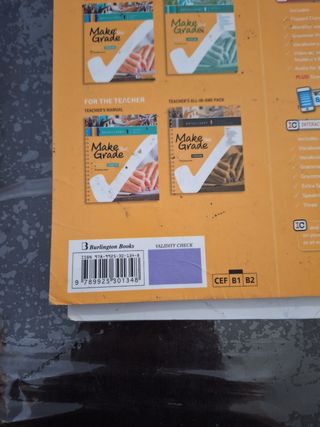 Varios