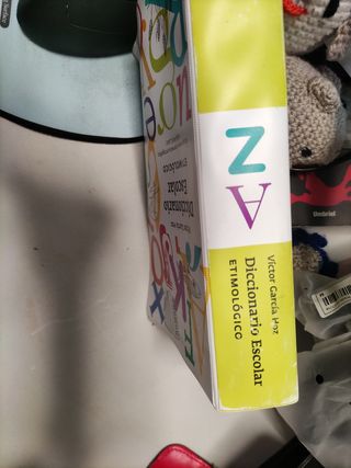 Diccionario Escolar Etimológico (2012)