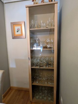 Vitrina cristal 210x32x61cm - 60€