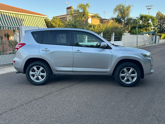 -TOYOTA Rav4 2.2 D4D 150CV Active 4x4-